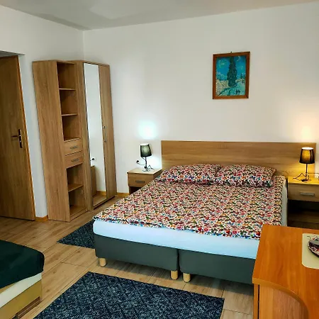 Klonowa Quarto em Acomodações Particulares *